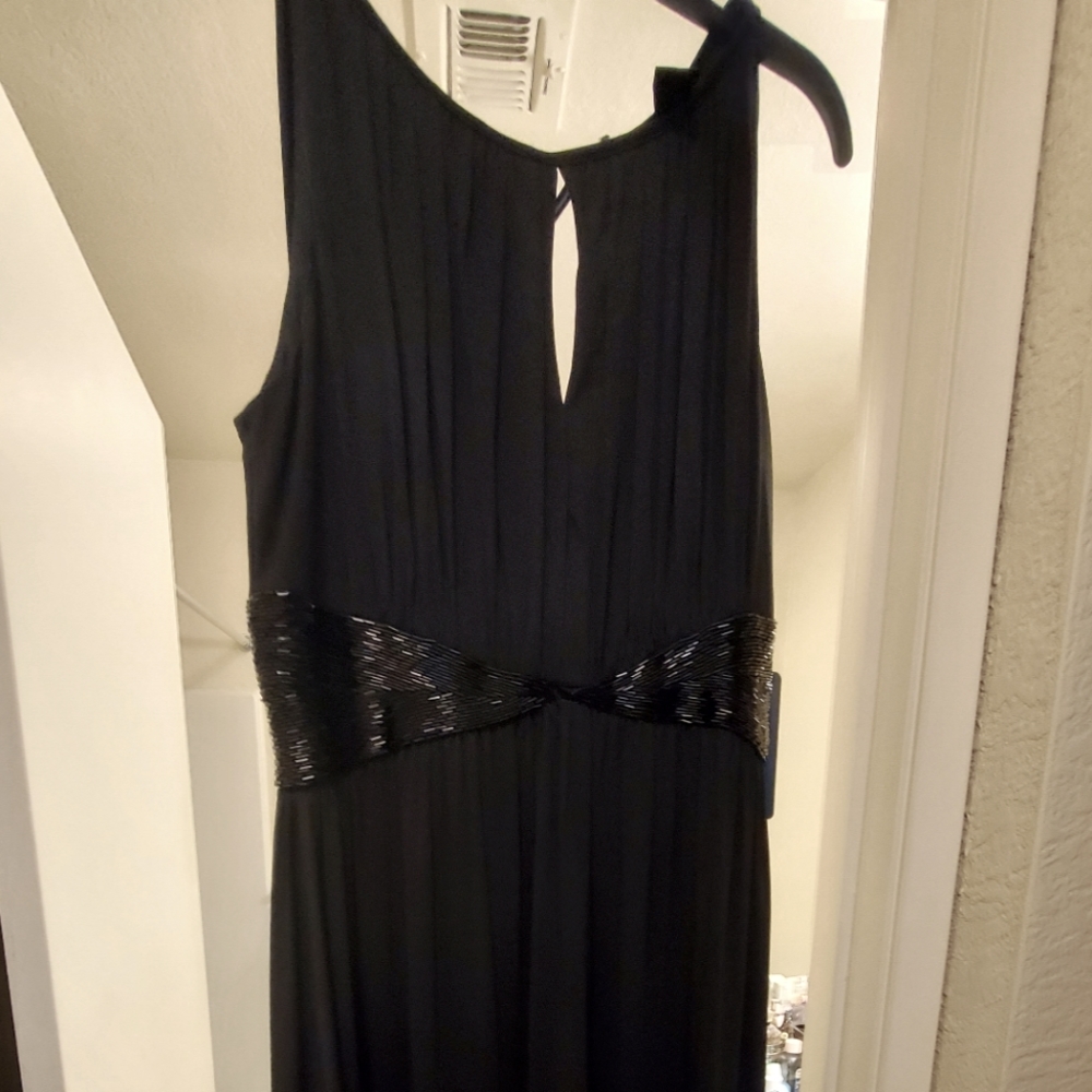 JS Boutique Evening Gown (Black)